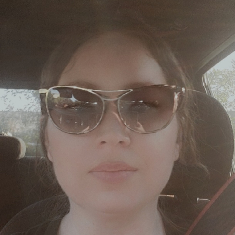 Meet your Posher, Laken